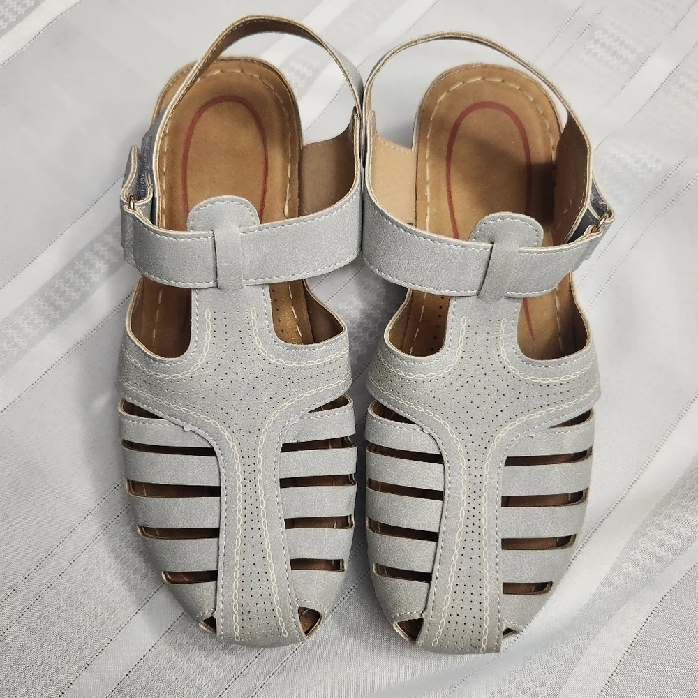 SHIBEVER Sandals size 40 (8.5) EUC